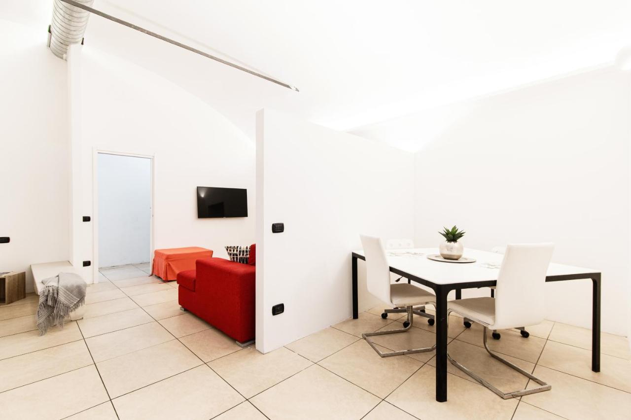 דירות קומו Loft Near Duomo מראה חיצוני תמונה
