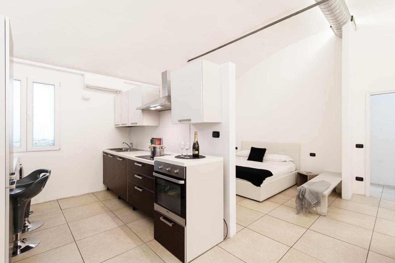 דירות קומו Loft Near Duomo מראה חיצוני תמונה