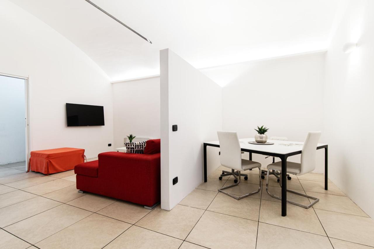 דירות קומו Loft Near Duomo מראה חיצוני תמונה