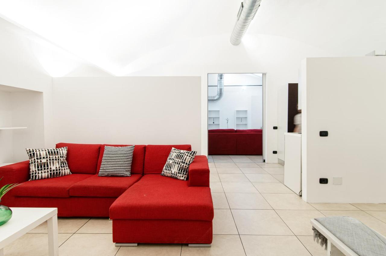 דירות קומו Loft Near Duomo מראה חיצוני תמונה